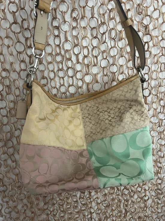 Vintage Coach pastel patchwork shoulder bag - Picture 2 of 10